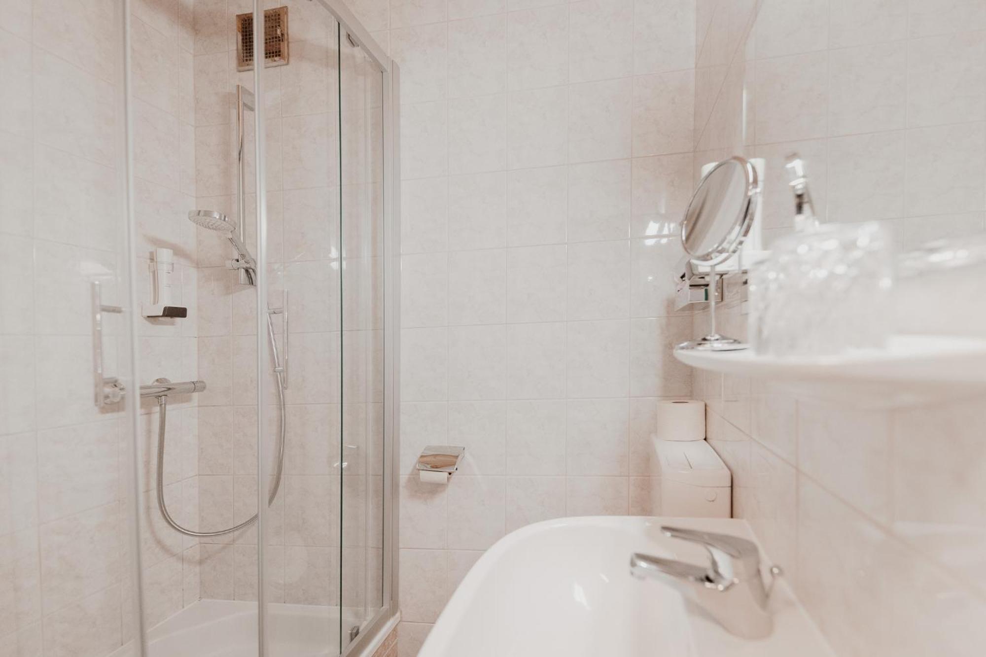 Der Loeffler Am Semmering Bed&Breakfast Δωμάτιο φωτογραφία
